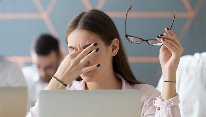 BEST GLASSES TO REDUCE COMPUTER EYE STRAIN