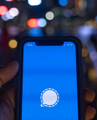 Signal App Tops App Store and Google Play Charts in India and US