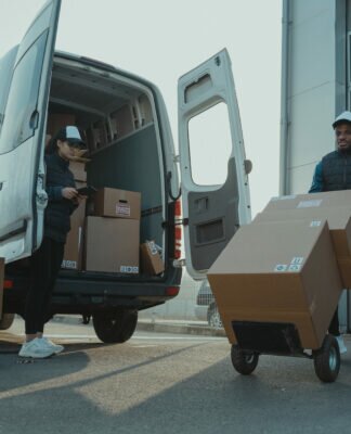 Top Tips for Choosing an Ideal Fulfillment Service Provider for Quick Deliveries Within the US