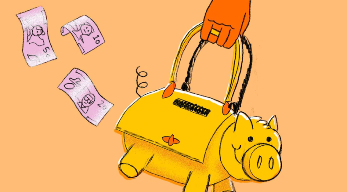 4 Simple Ways To Save Money Each Month