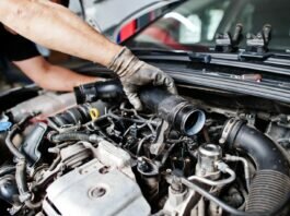 Reasons why you need to hire used car dealer service